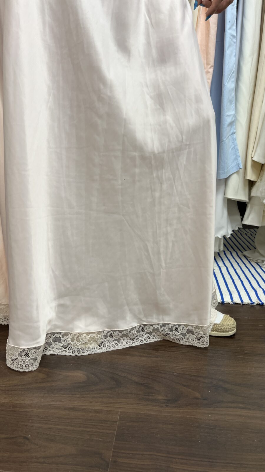 Camisón Largo Rosa Palo con Encaje Floral Años 70 - Imagen 7