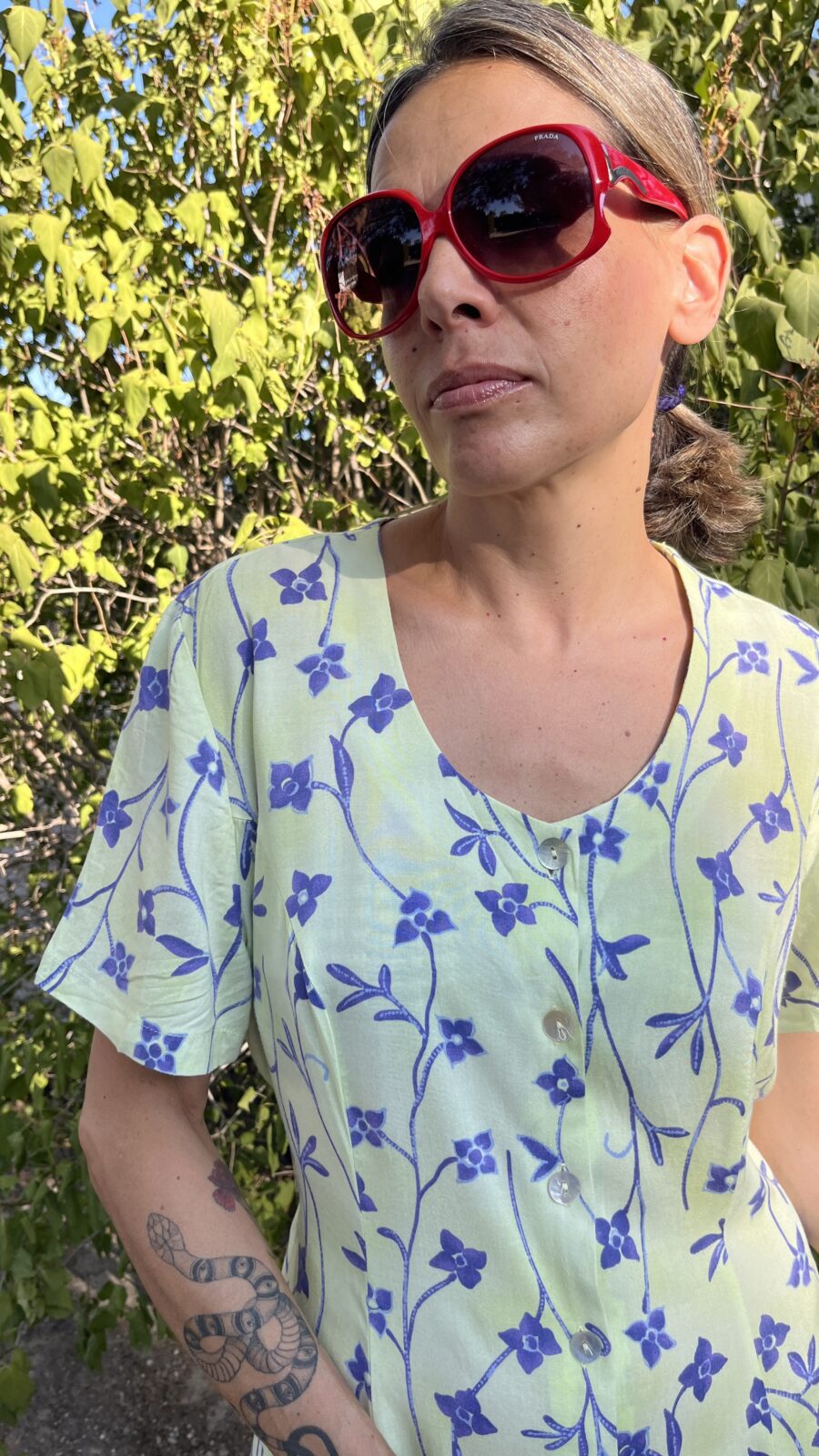 Vestido Vintage de Viscosa Años 90 con Estampado Floral Azul - Imagen 2