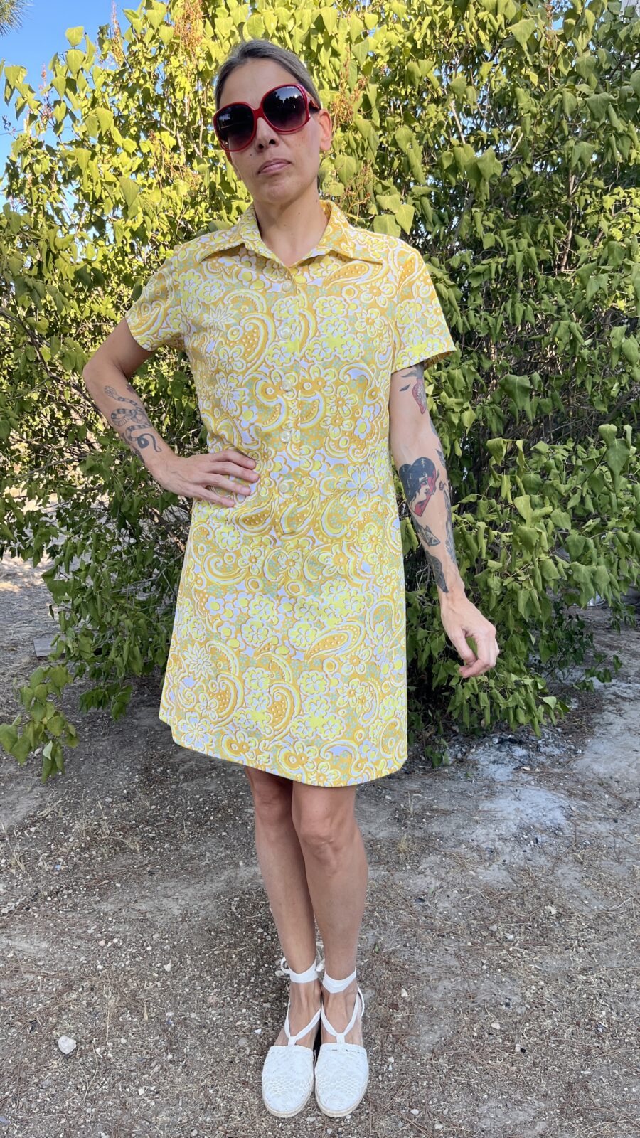 Vestido Vintage Años 60 con Estampado Psicodélico y Forro Interior - Imagen 3