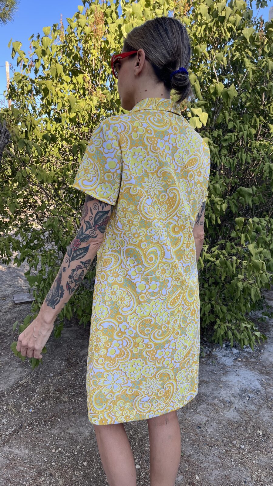 Vestido Vintage Años 60 con Estampado Psicodélico y Forro Interior - Imagen 7