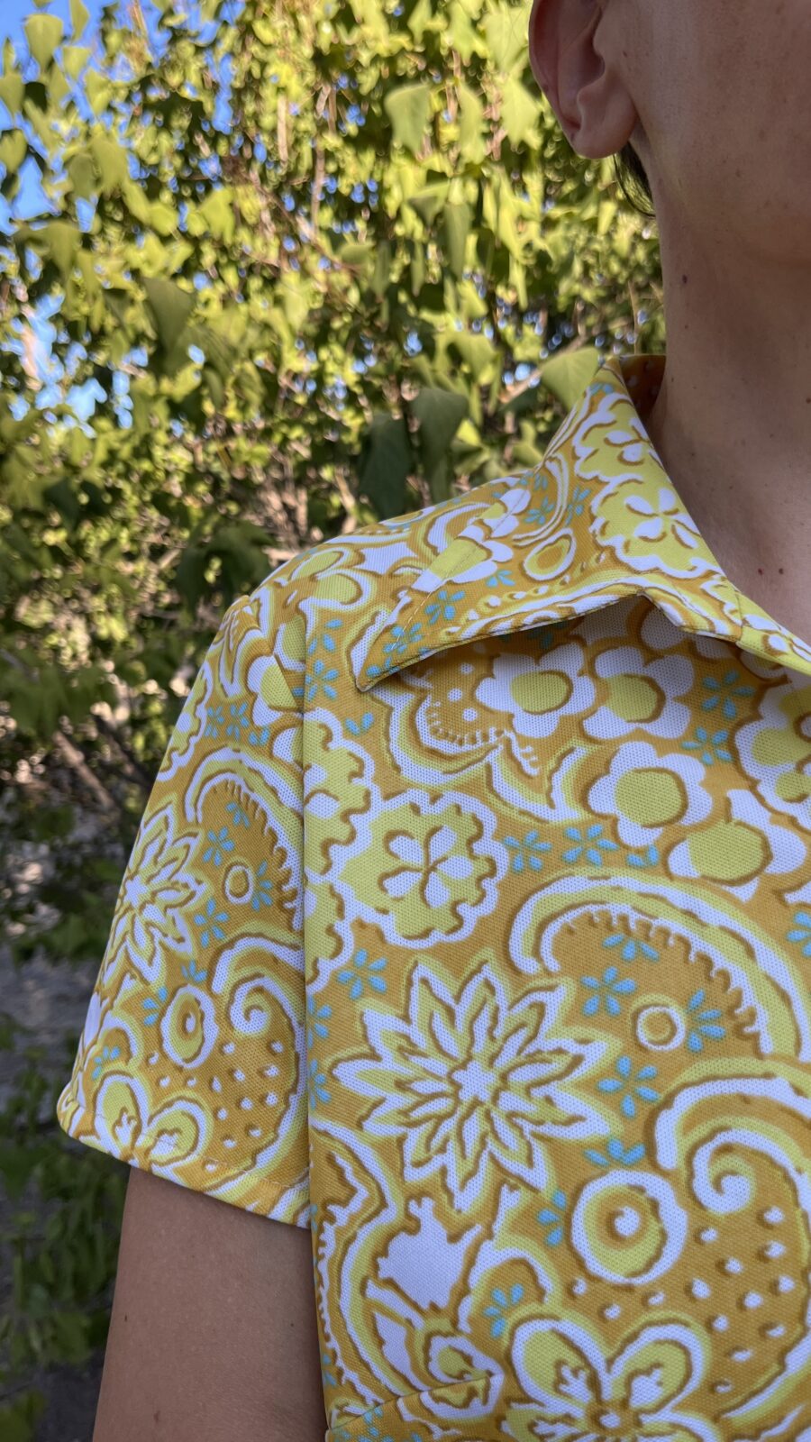 Vestido Vintage Años 60 con Estampado Psicodélico y Forro Interior - Imagen 4