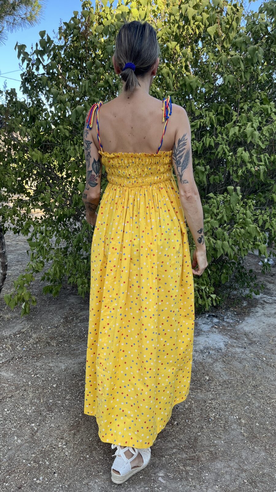 Vestido Largo Amarillo de Algodón con Nido de Abeja Años 70 - Imagen 8