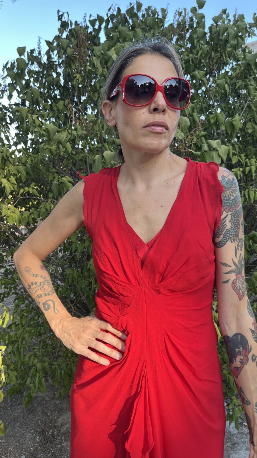 Vestido de Seda Natural Moskada Deluxe en Rojo Intenso (años 2000) - Imagen 4