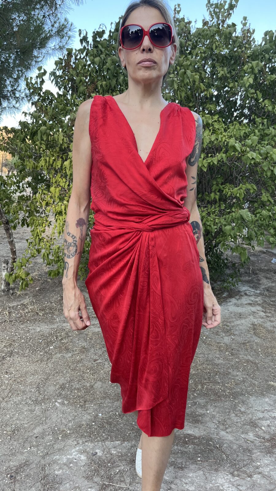 Vestido Vintage Años 80 de Jacquard Rojo con Lazo Versátil