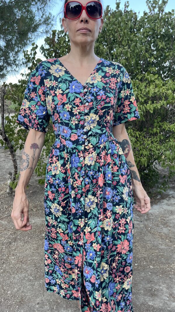 Vestido Vintage Floral Años 90 con Botones Forrados y Cinturón
