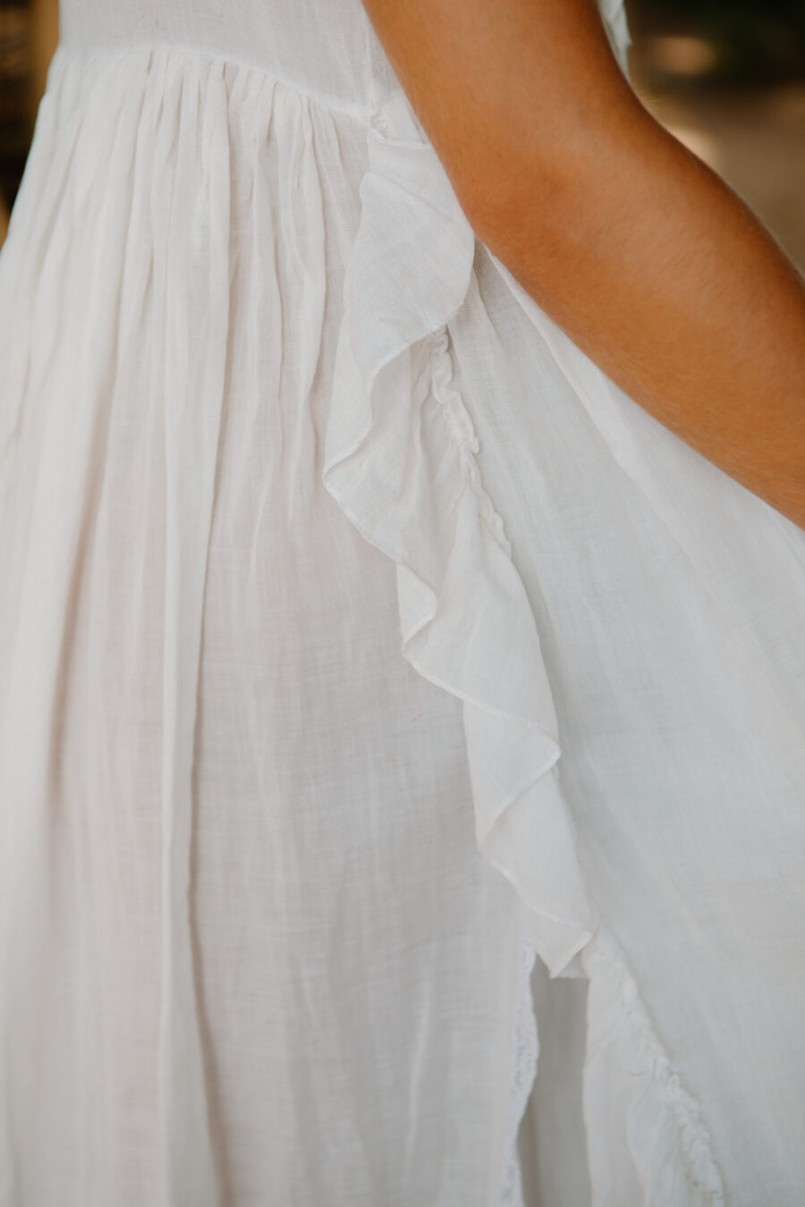 Vestido "Rufina" Principios del Siglo XX en Muselina Blanca y Encaje - Imagen 6