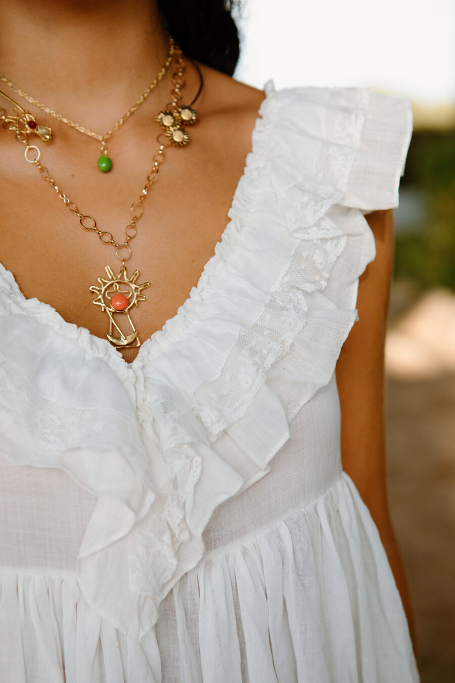 Vestido "Rufina" Principios del Siglo XX en Muselina Blanca y Encaje - Imagen 4