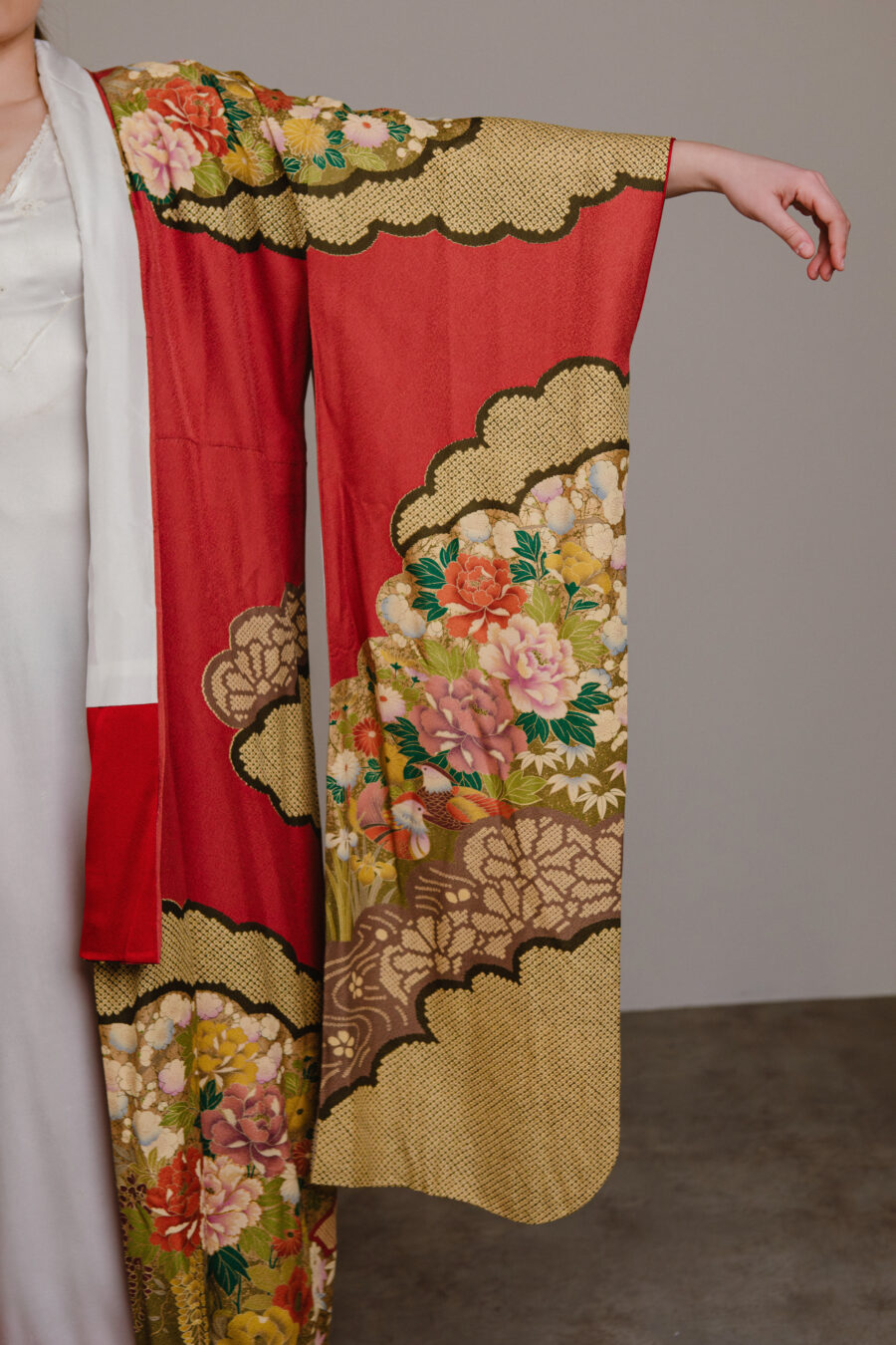Kimono Furisode de Seda "Satsuki" – Japón, Años 60 - Imagen 4