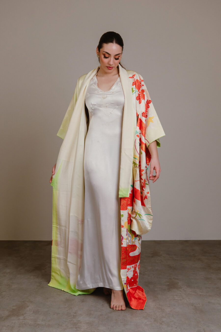 Kimono Furisode Japonés Vintage de Seda “Mizuki” – Años 80 - Imagen 3