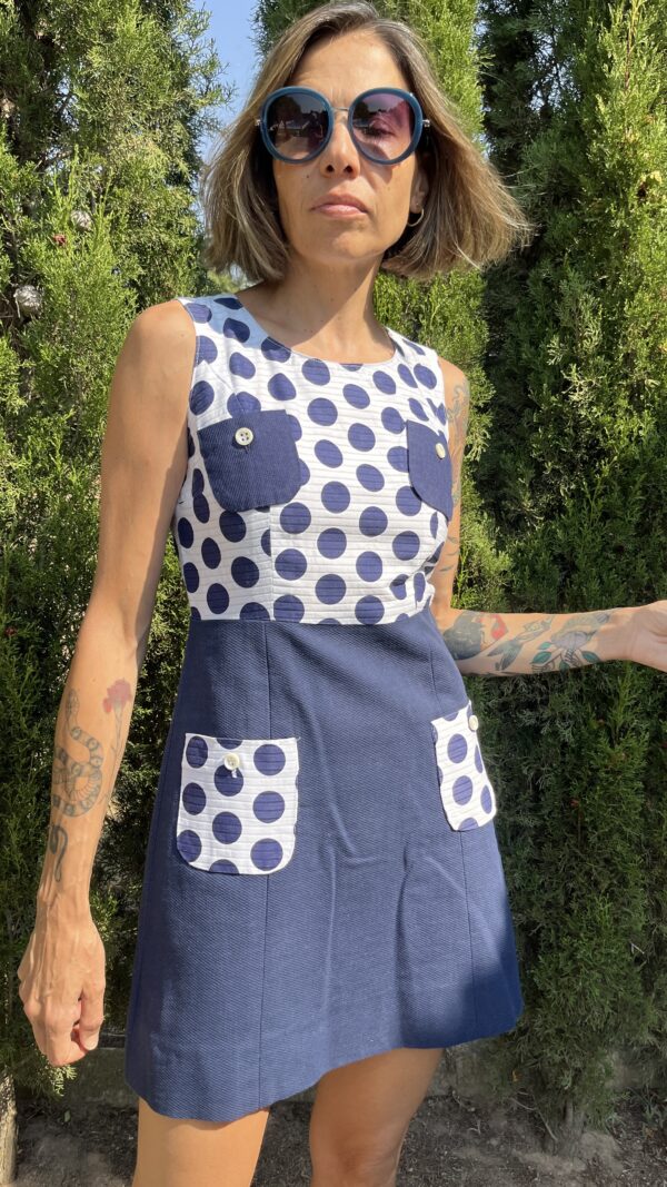 Vestido Mini Vintage Años 60 en Piqué Bicolor con Lunares