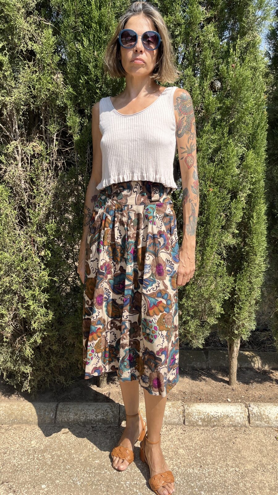 Falda Pantalón Años 80 en Algodón y Viscosa con Estampado Floral Abstracto