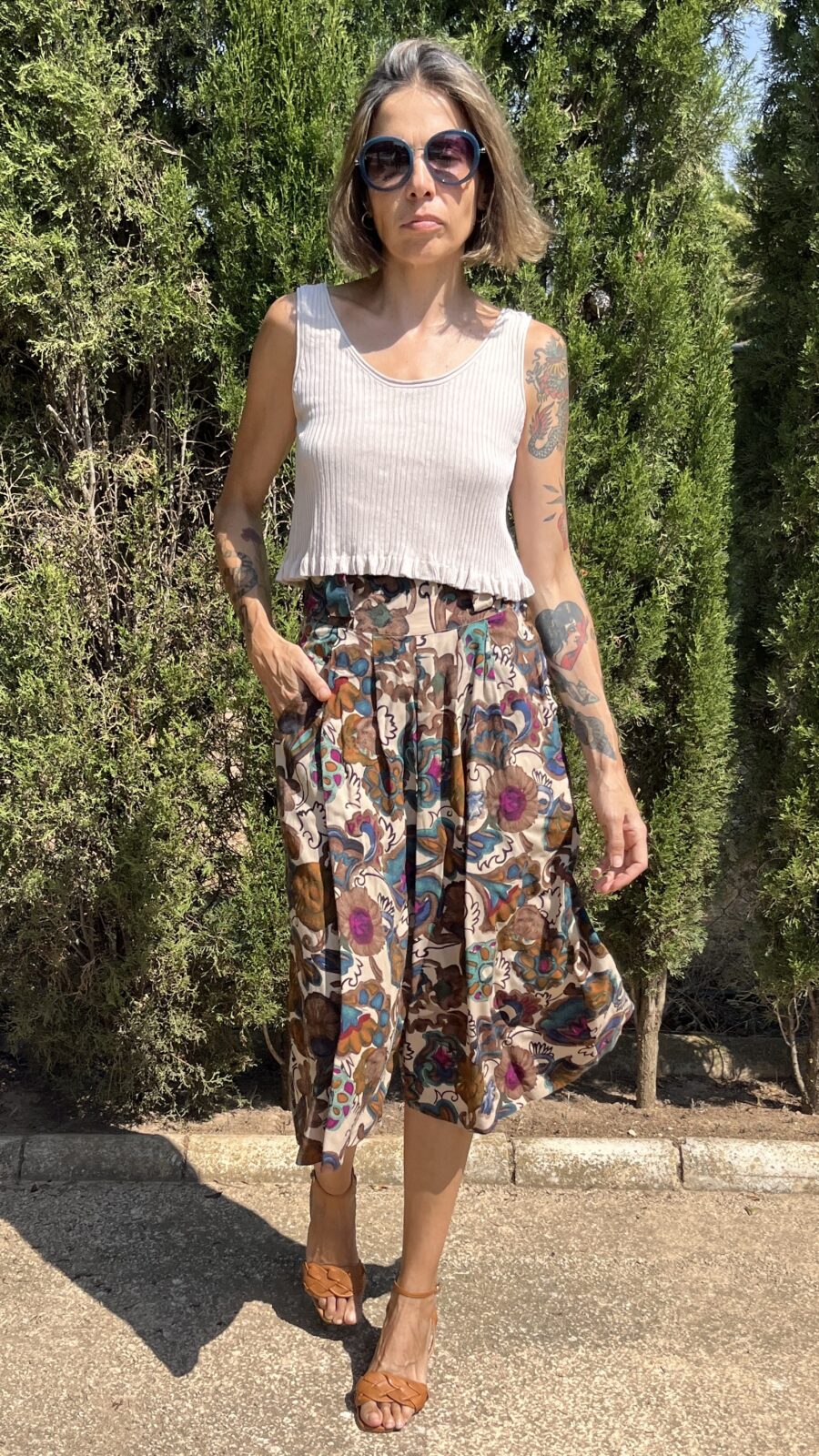 Falda Pantalón Años 80 en Algodón y Viscosa con Estampado Floral Abstracto - Imagen 4