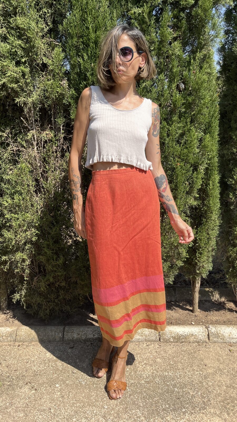 Falda Midi de Lino con Rayas en Tonos Cálidos – Fabricada en España, Años 80 - Imagen 2