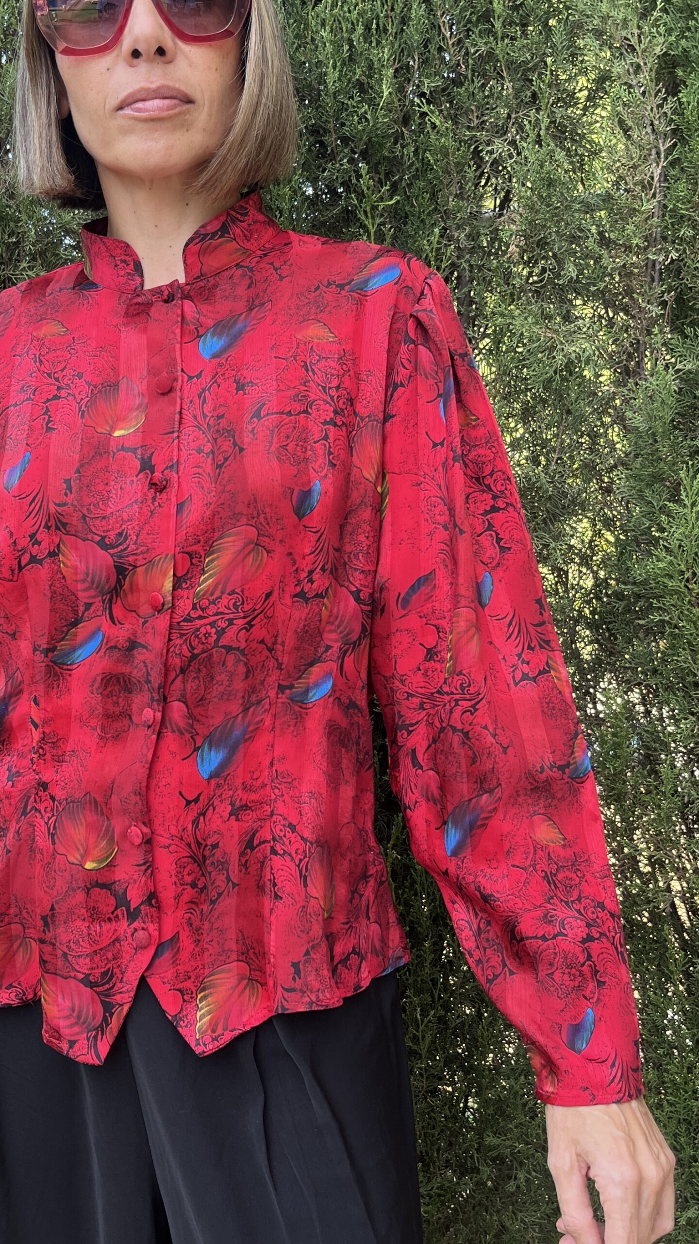 Camisa vintage 80s roja con cuello mao