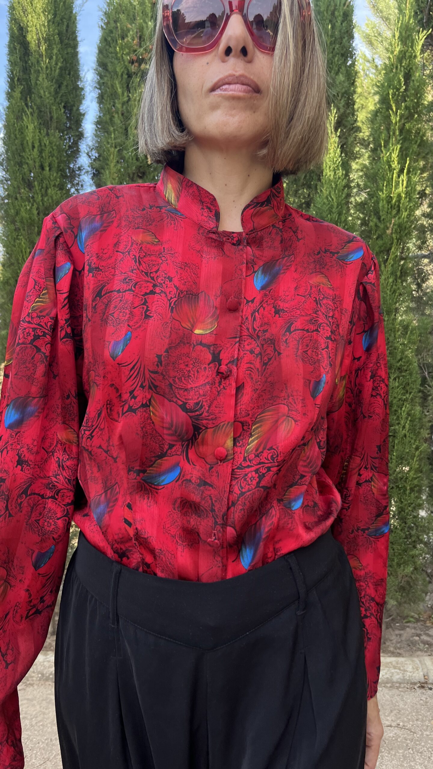 Camisa vintage 80s roja con cuello mao - Imagen 4