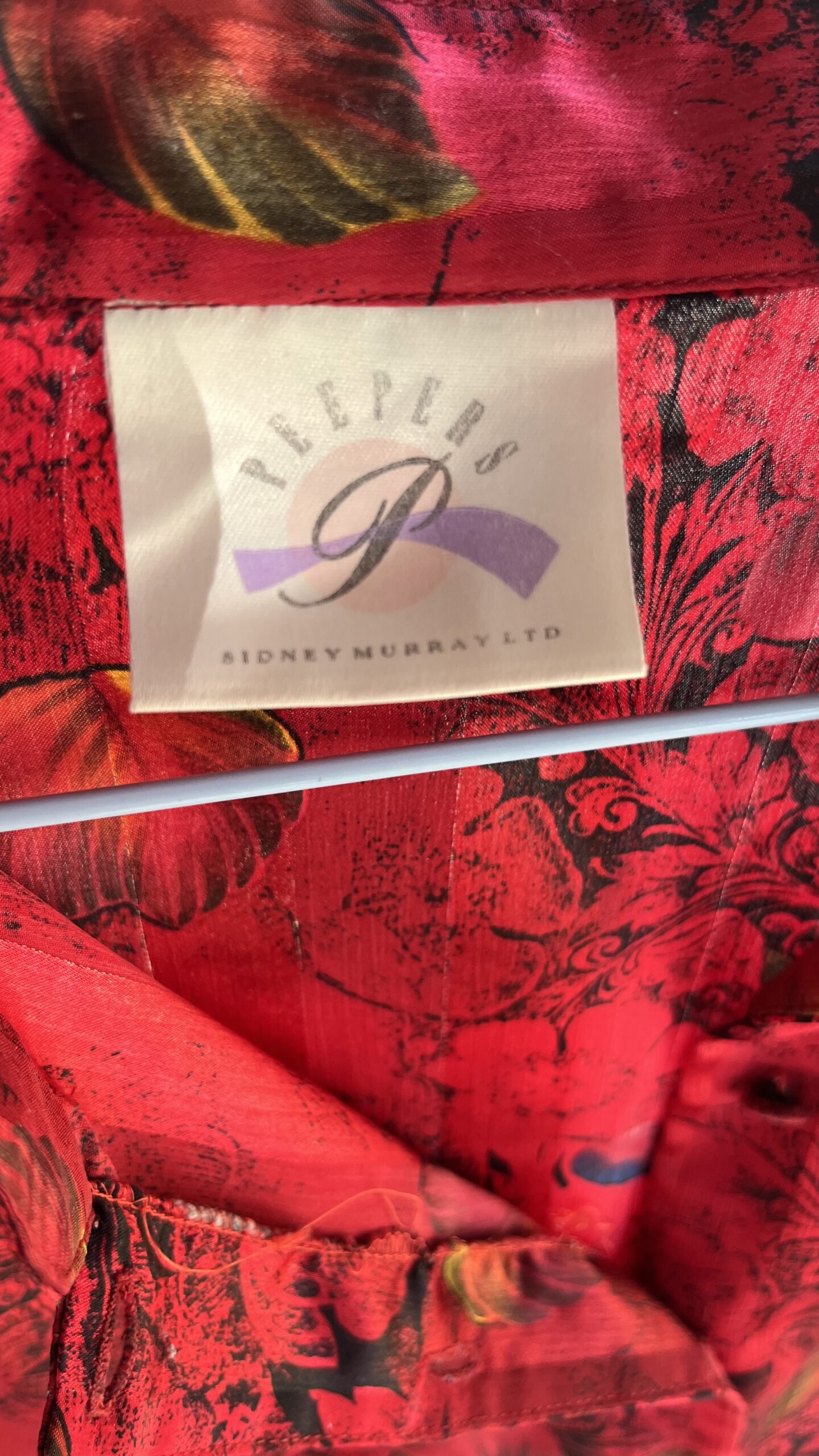 Camisa vintage 80s roja con cuello mao - Imagen 9