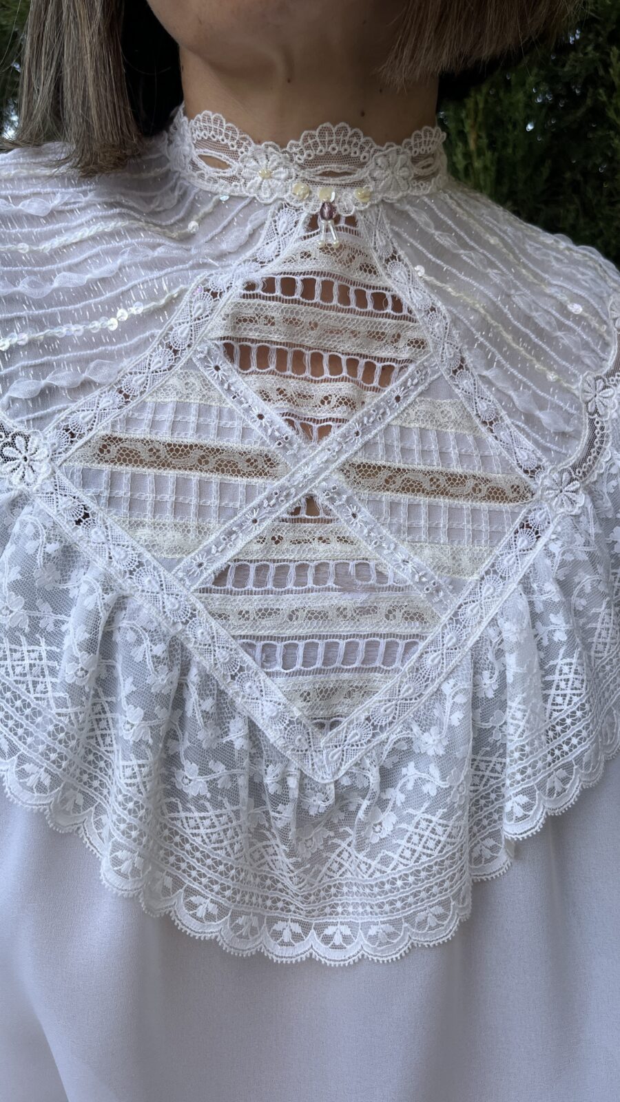 Camisa blanca con encaje artesanal 70s/80s - Imagen 5