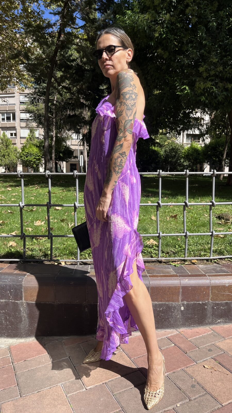 Vestido largo asimétrico en gasa plisada malva Made in Spain. Años 90 - Imagen 11