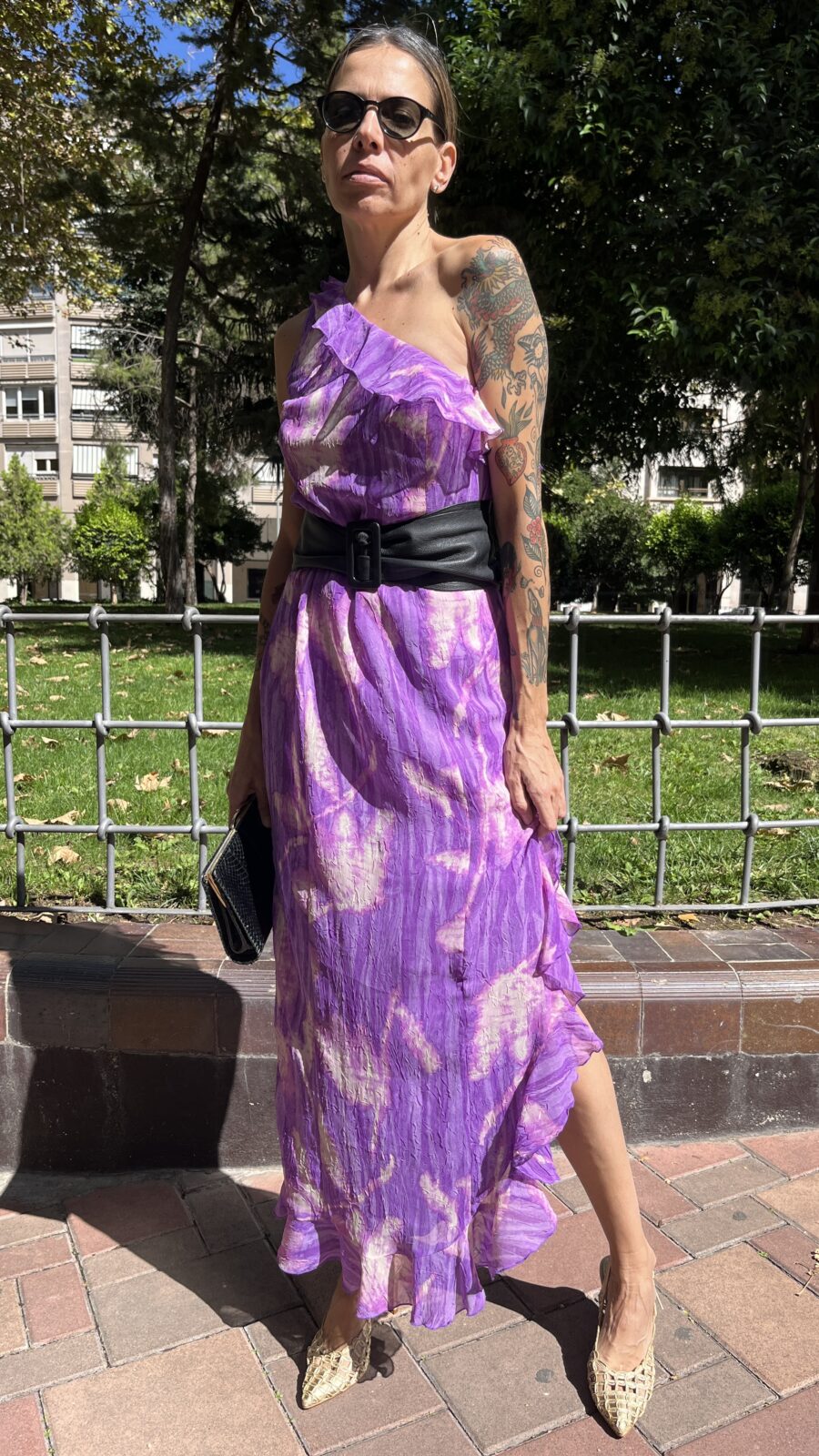 Vestido largo asimétrico en gasa plisada malva Made in Spain. Años 90 - Imagen 10