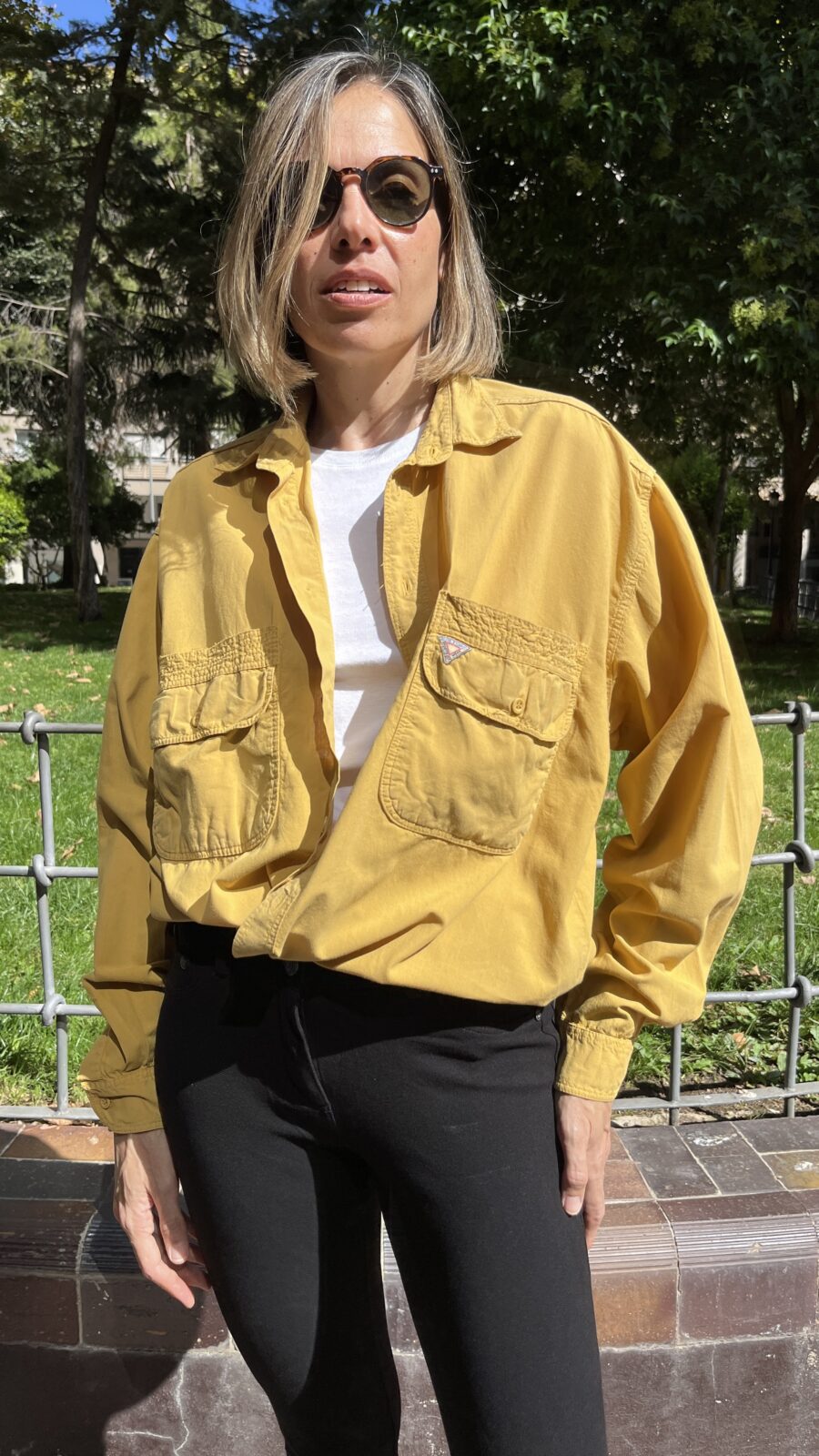 Camisa vintage unisex en algodón mostaza (años 90) - Imagen 7