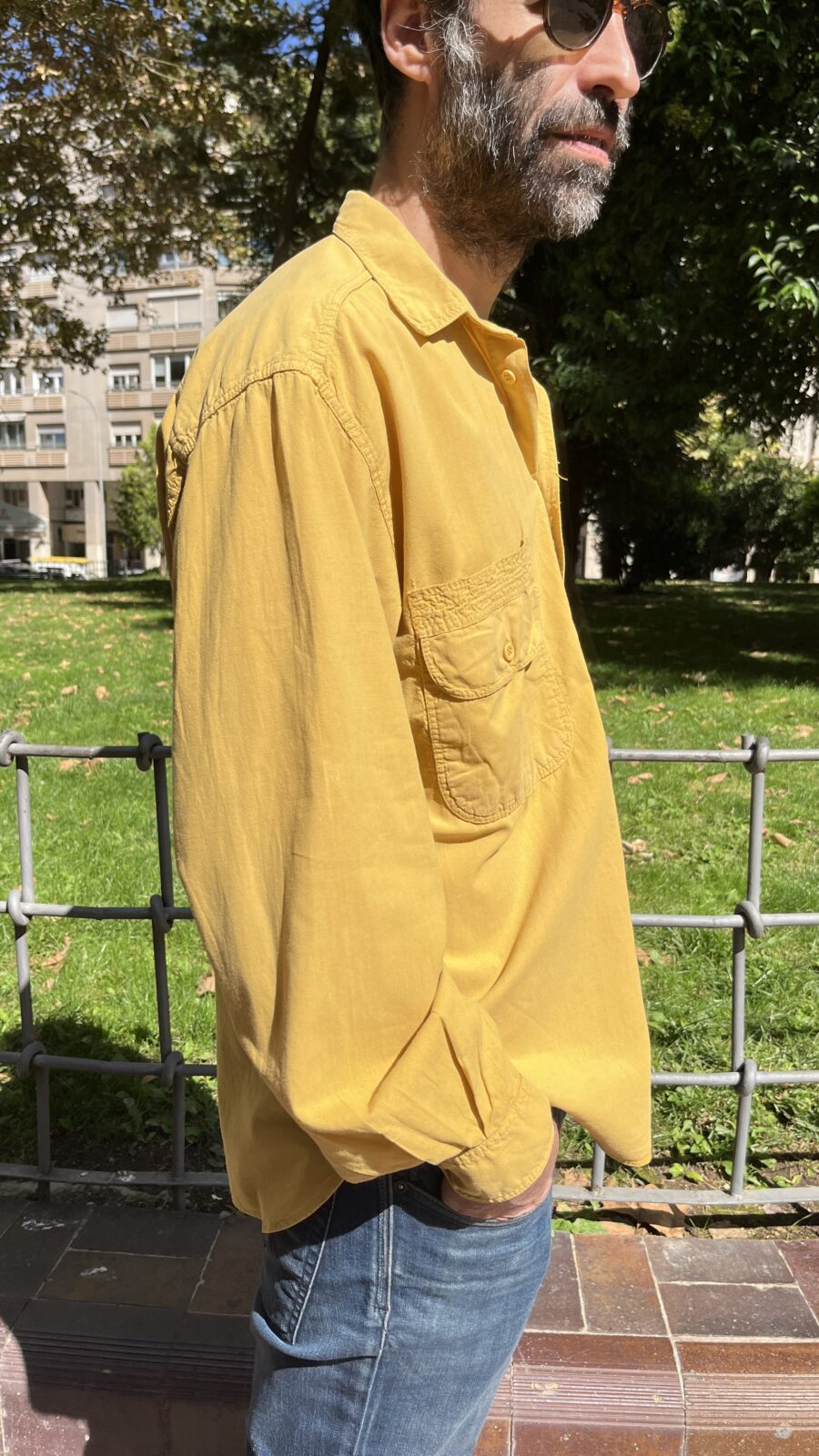 Camisa vintage unisex en algodón mostaza (años 90) - Imagen 8