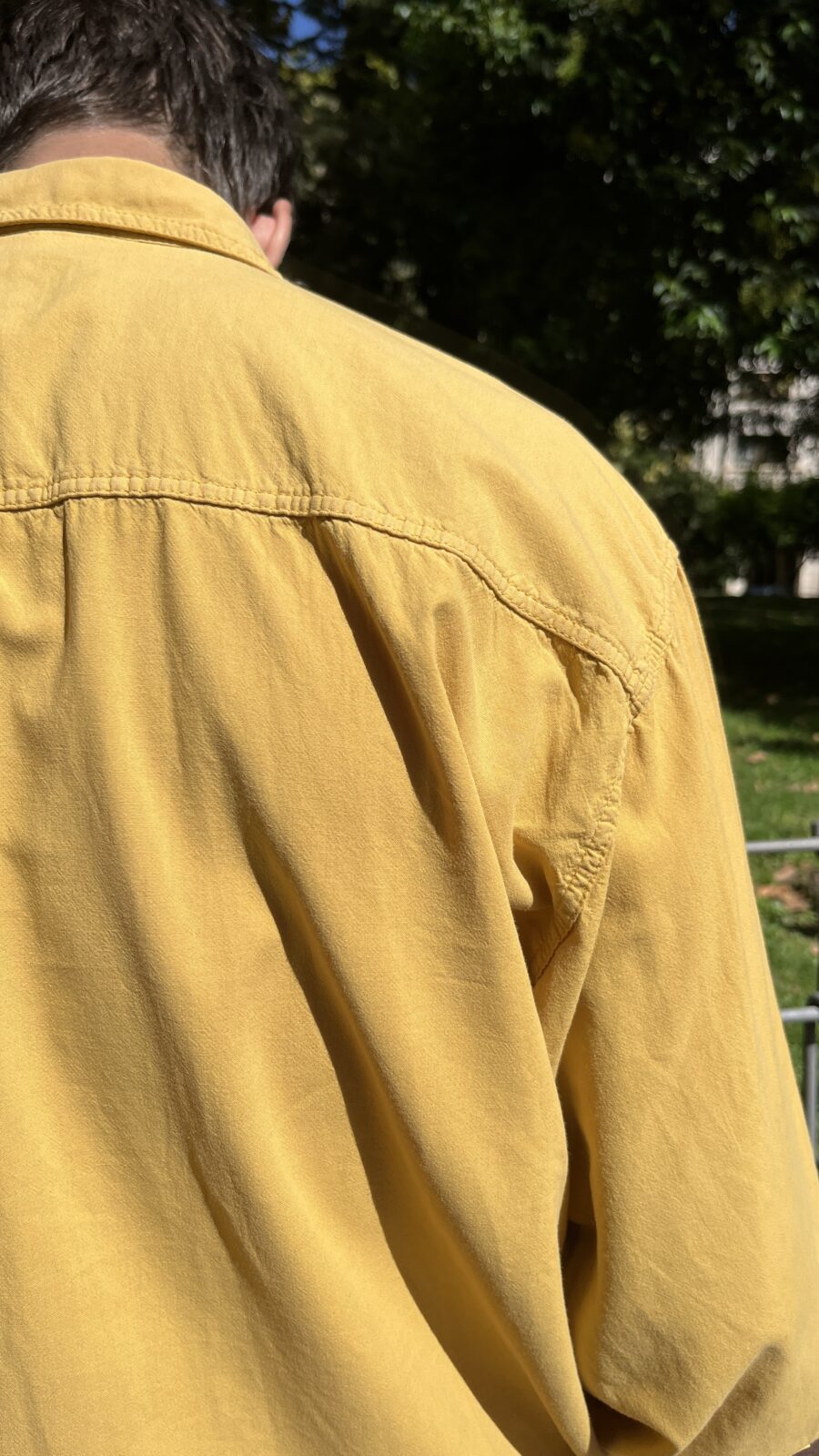 Camisa vintage unisex en algodón mostaza (años 90) - Imagen 14