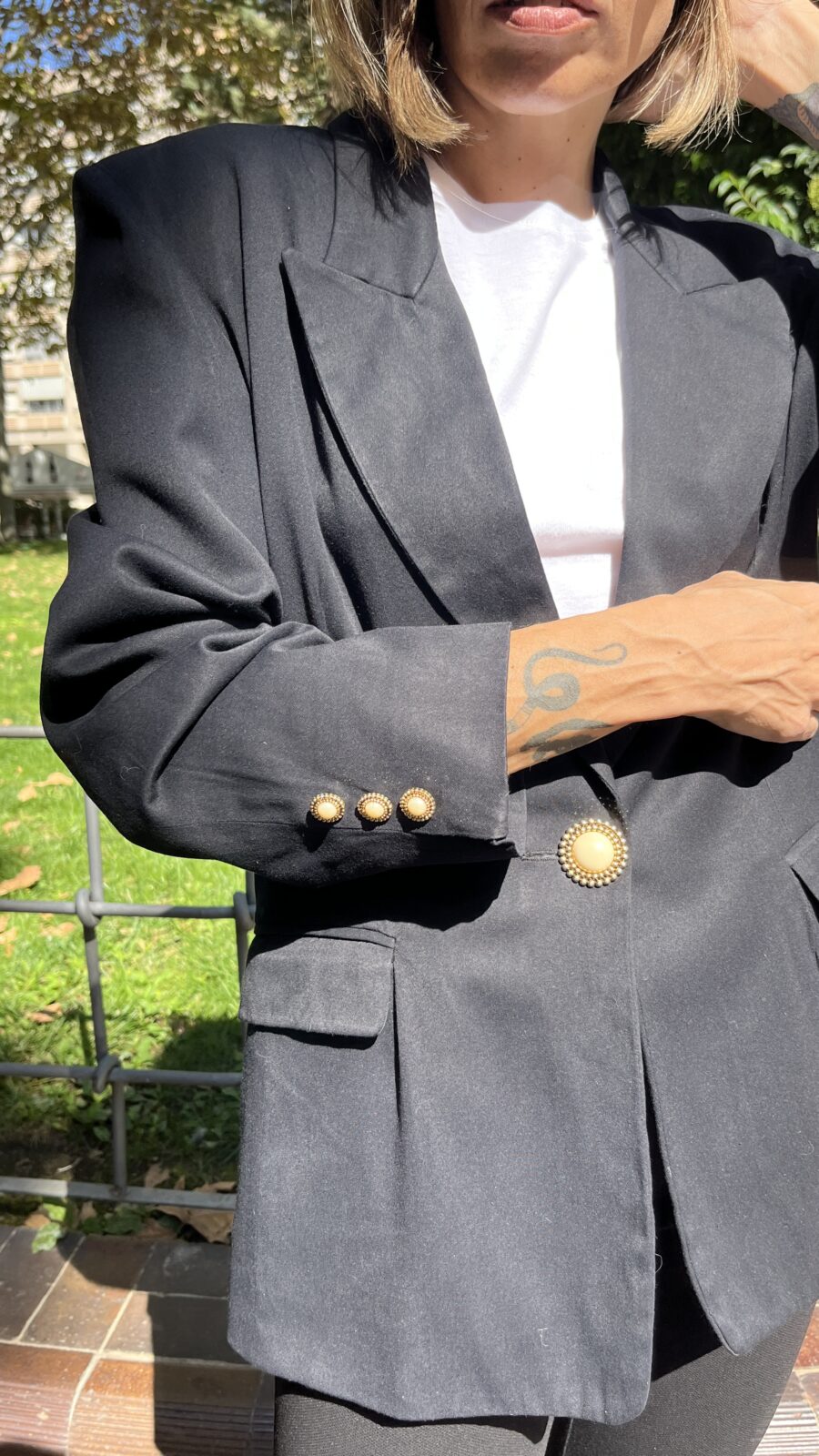 Blazer negro de un botón “José Luis Lobera” finales de los 80 - Imagen 4