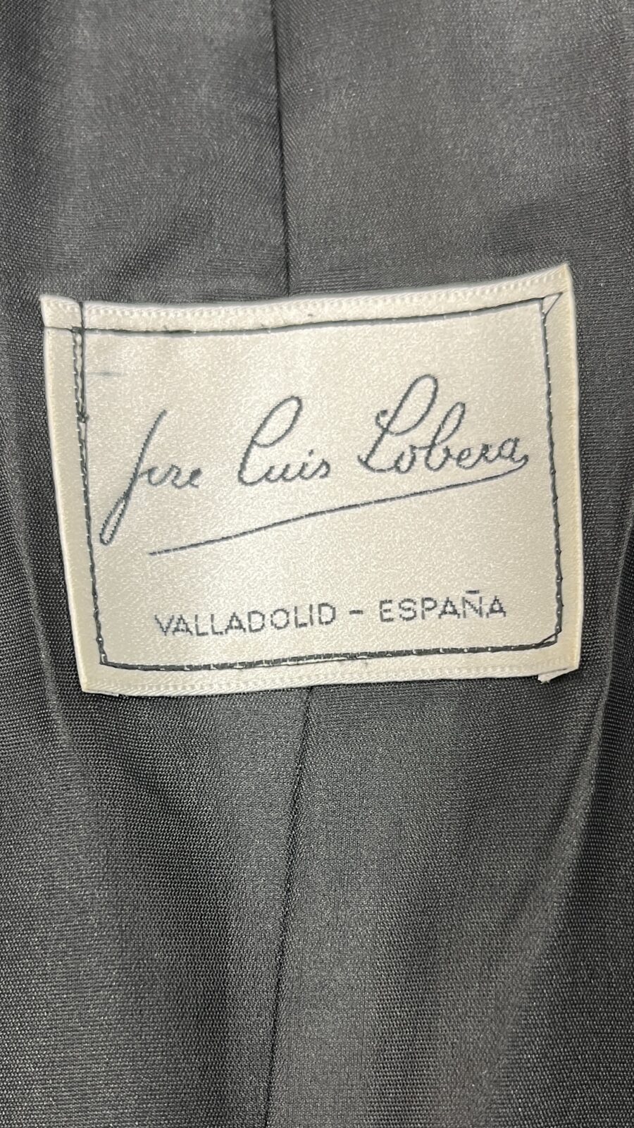 Blazer negro de un botón “José Luis Lobera” finales de los 80 - Imagen 9