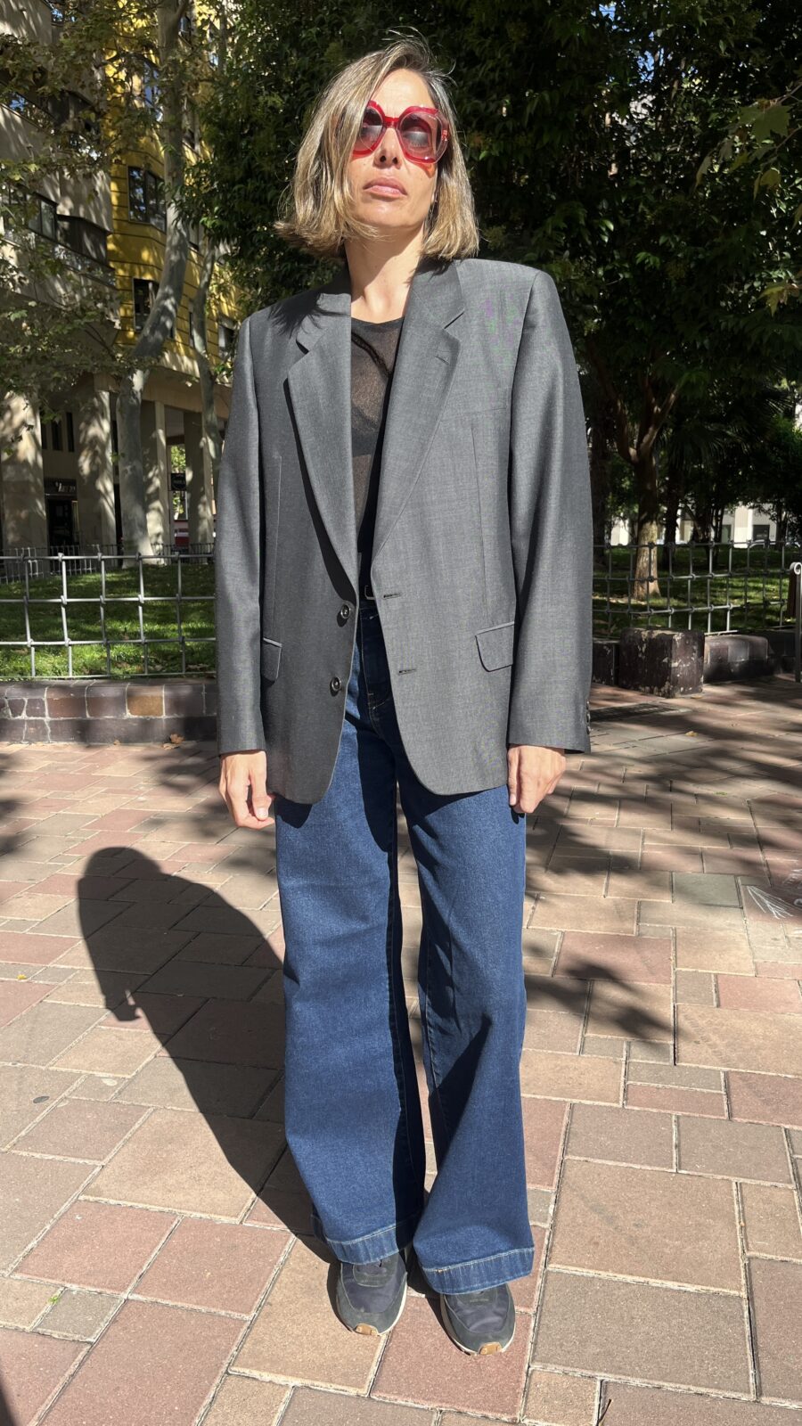 Blazer sastre gris antracita en mezcla de lana y mohair. Fabricación Albacete años 90 - Imagen 2
