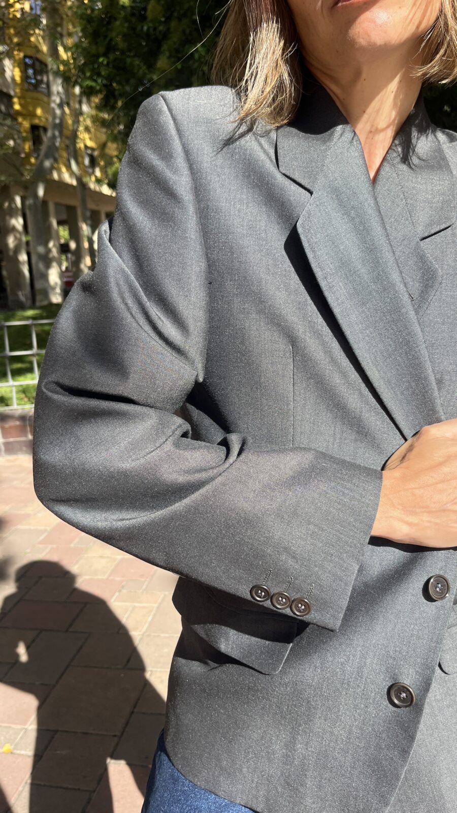 Blazer sastre gris antracita en mezcla de lana y mohair. Fabricación Albacete años 90 - Imagen 4