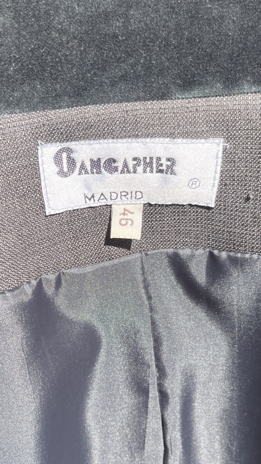 Levita-blazer gris con cuello de terciopelo Made in Spain Años 80 - Imagen 10