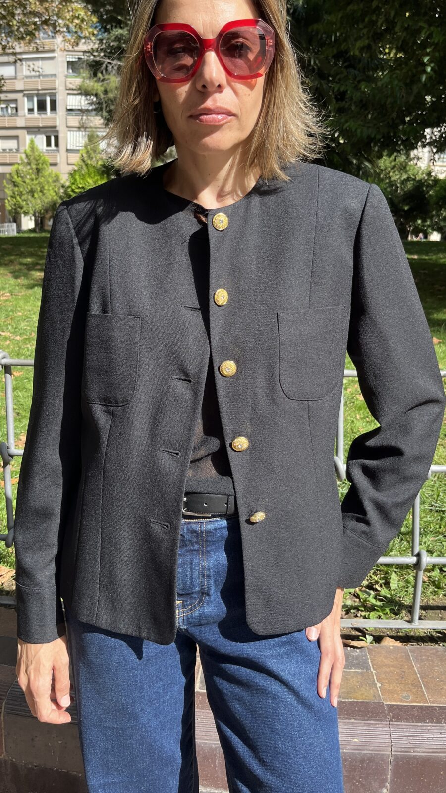 Blazer negra con botones joya, Made in Spain finales de los 80 - Imagen 3