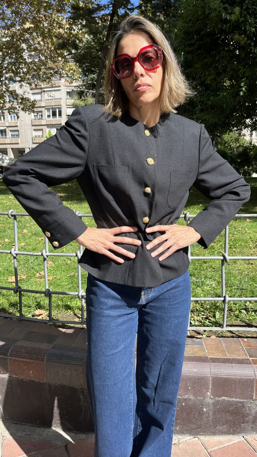 Blazer negra con botones joya, Made in Spain finales de los 80 - Imagen 6