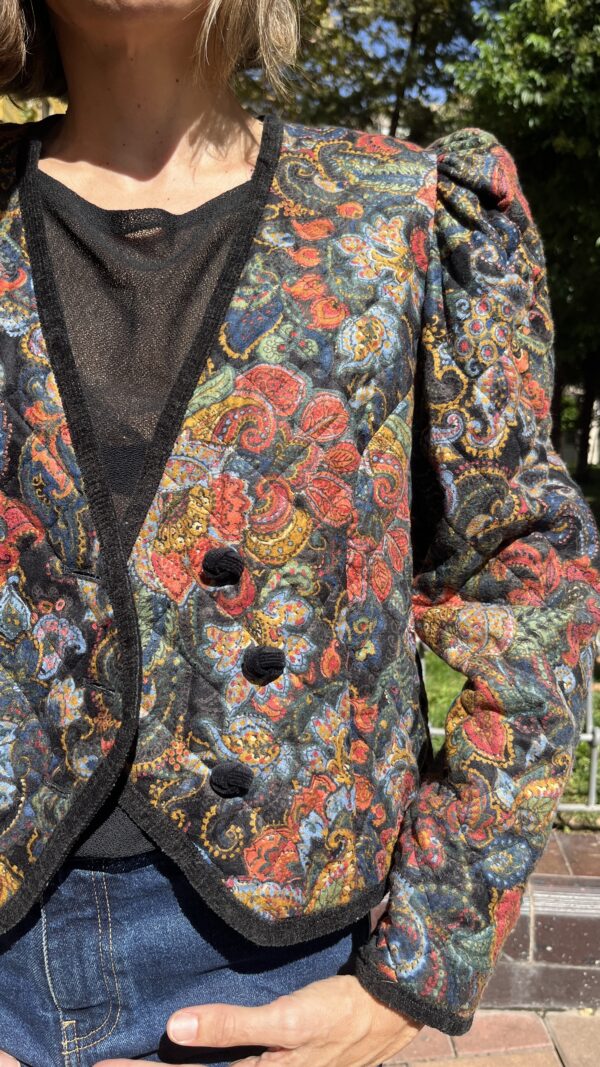 Chaqueta acolchada con estampado cachemir multicolor, años 80